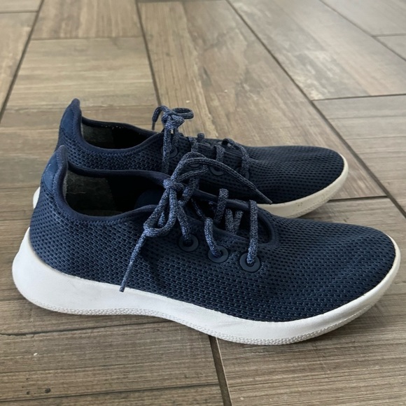 Allbirds Women's Tree Runners size 10 - Picture 5 of 9